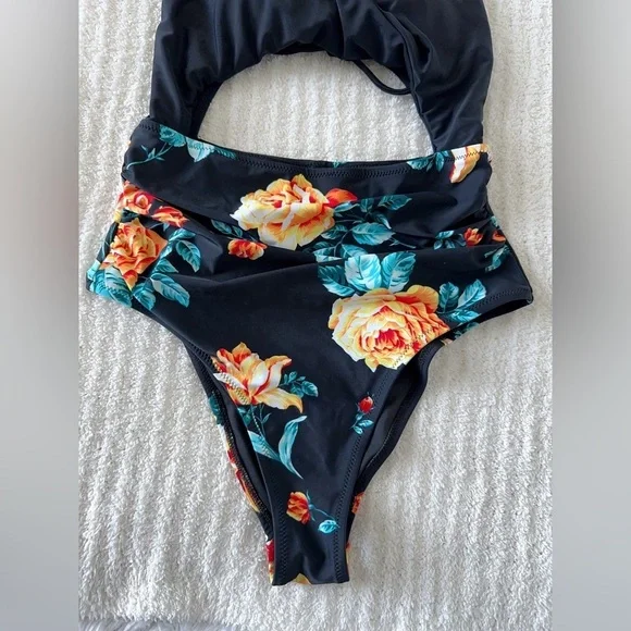 Cupshe Black Floral One-Piece Swimsuit - Picture 10 of 13